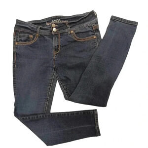 Wallflower High Rise Skinny Medium Wash  Jeans Size 13
